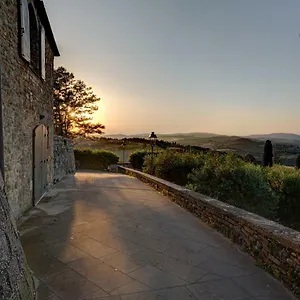 Torre Dei Serviti Landhaus